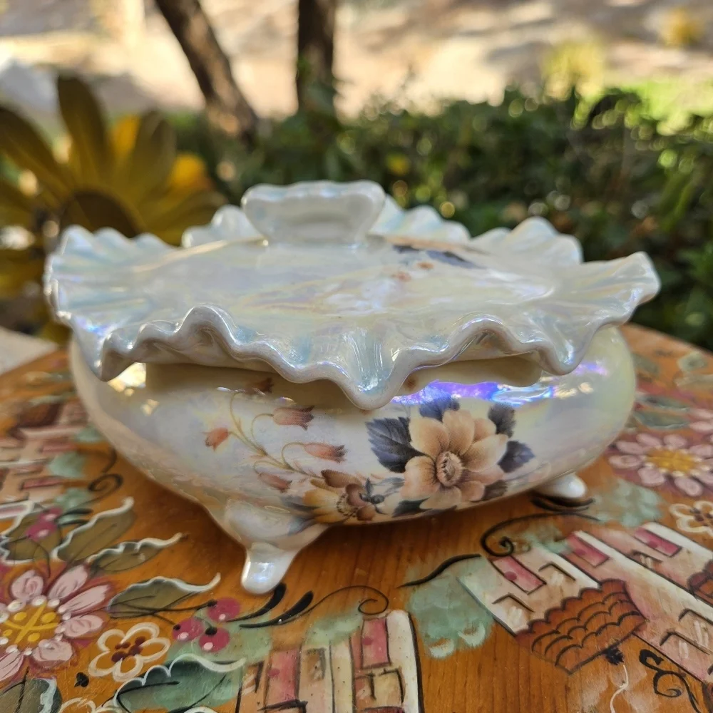 Vintage Porcelain Luster Jewelry Trinket Box Floral Victorian Floral Cottagecore